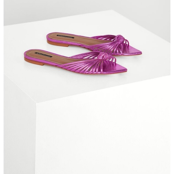 BCBG Open Toe Flats - Size 9 (Never Been Worn) - Picture 1 of 3